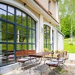 Atelier 29: Am Fusse Des Valtenberges