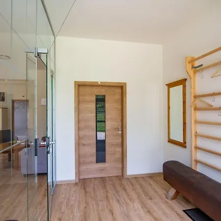 Atelier 29: Am Fusse Des Valtenberges